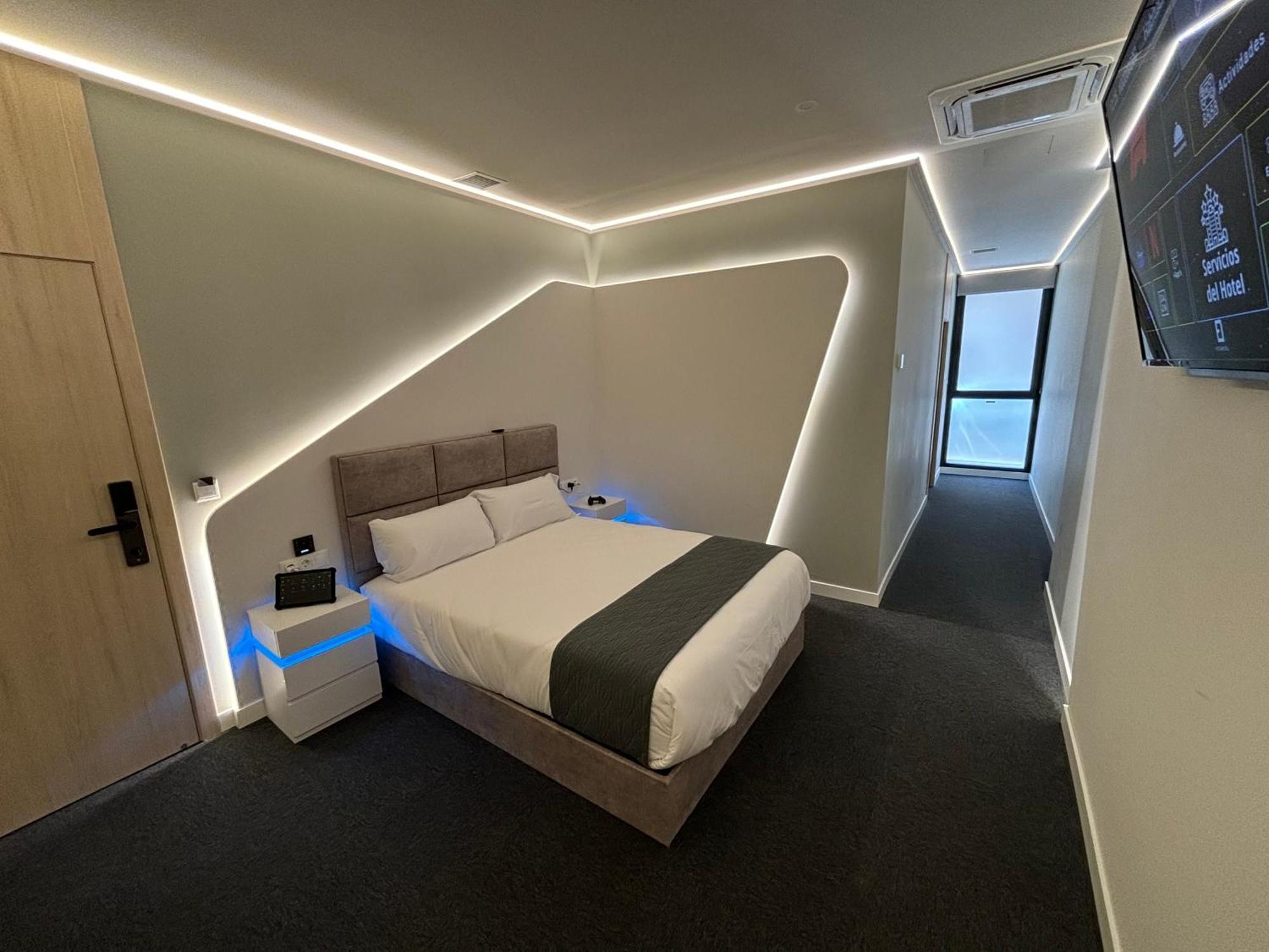 Futurotel Sevilla Стая снимка