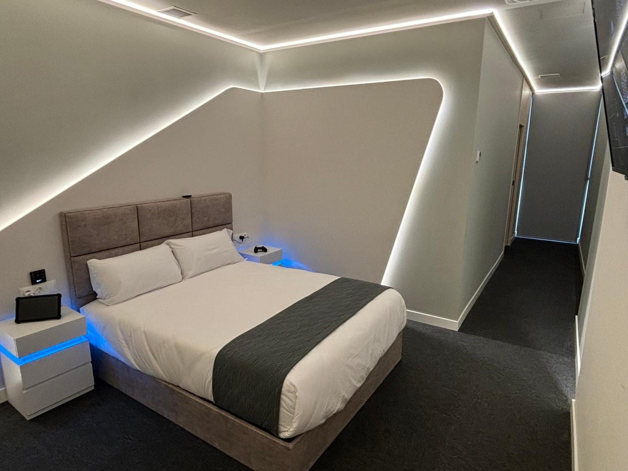 Futurotel Sevilla Стая снимка